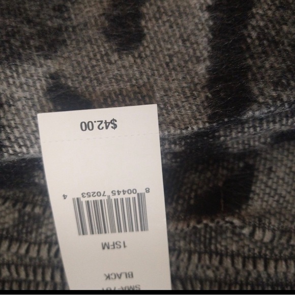 Steve Madden Scarf - Picture 3 of 4